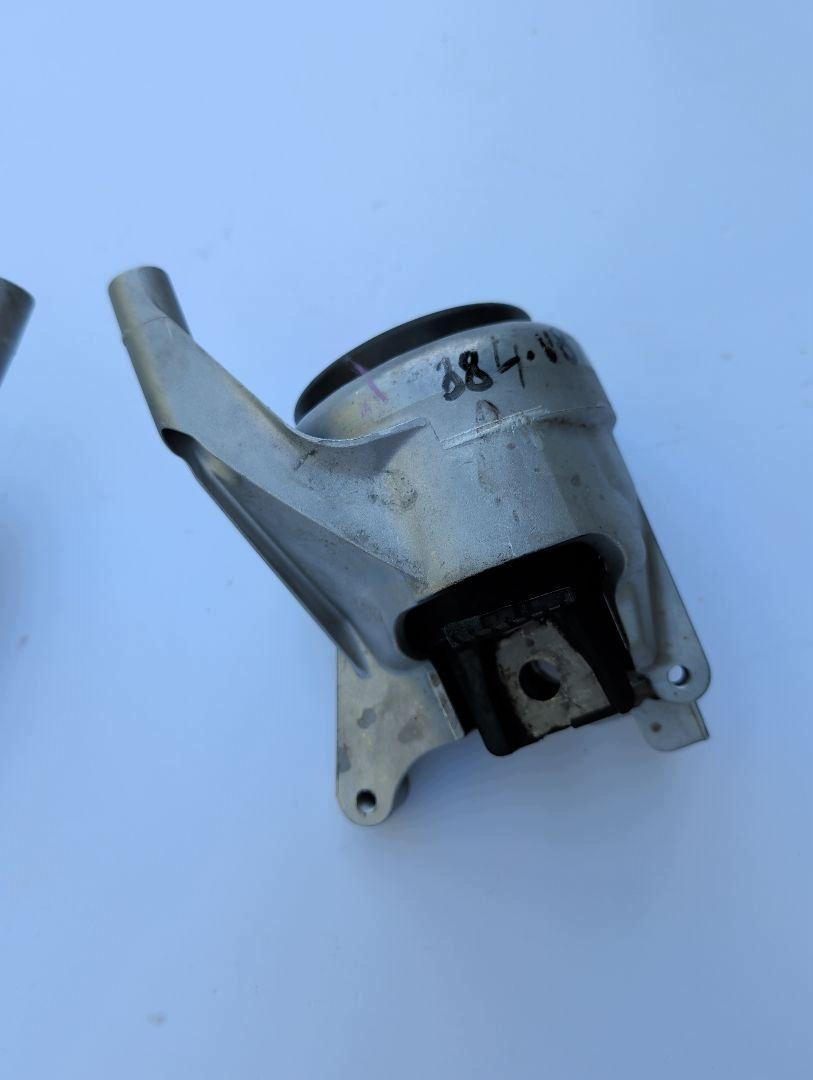 Engine Mount Set Left Right Porsche Panamera 971 image 3