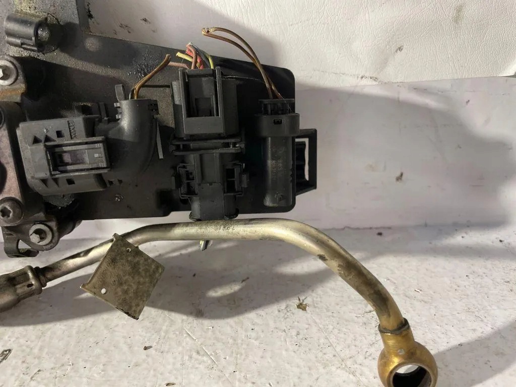 Parti vano motore BMW 3 E90 1.6 90kW 2008 6440410