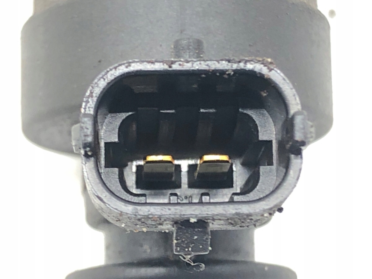 Régulateur de pression carburant Citroën C6 3.0 image 5