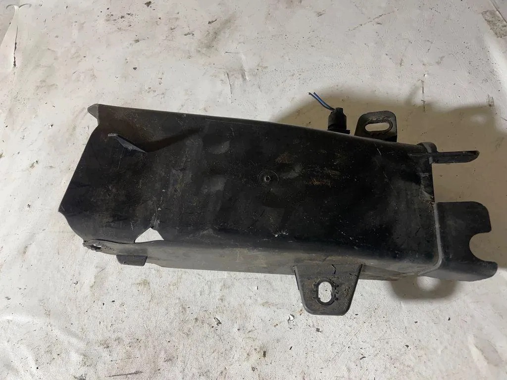 Radiatore BMW 5 Touring F11 22793115 Usato