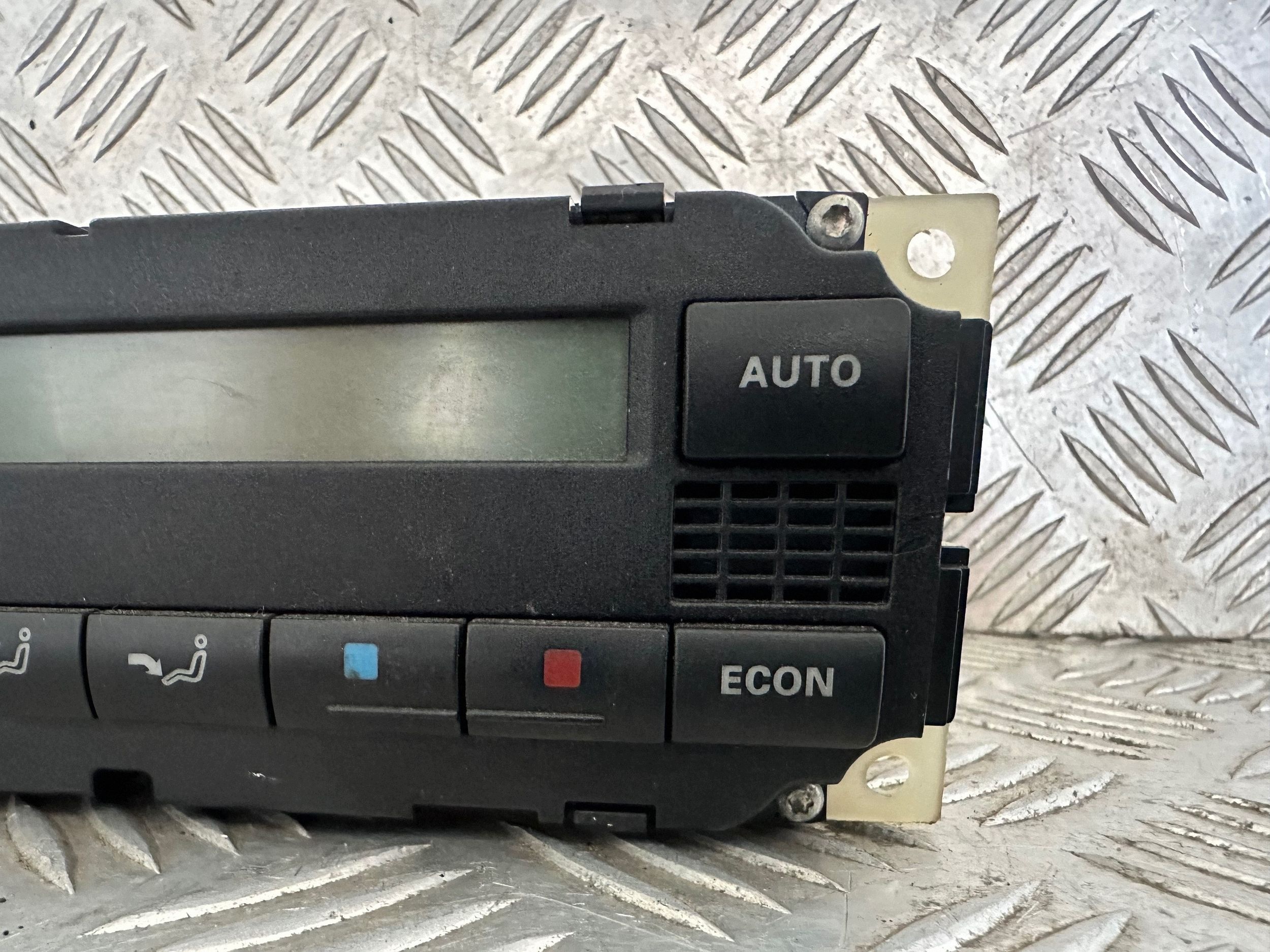 Panneau de climatisation VW Passat B5 1999 image 6