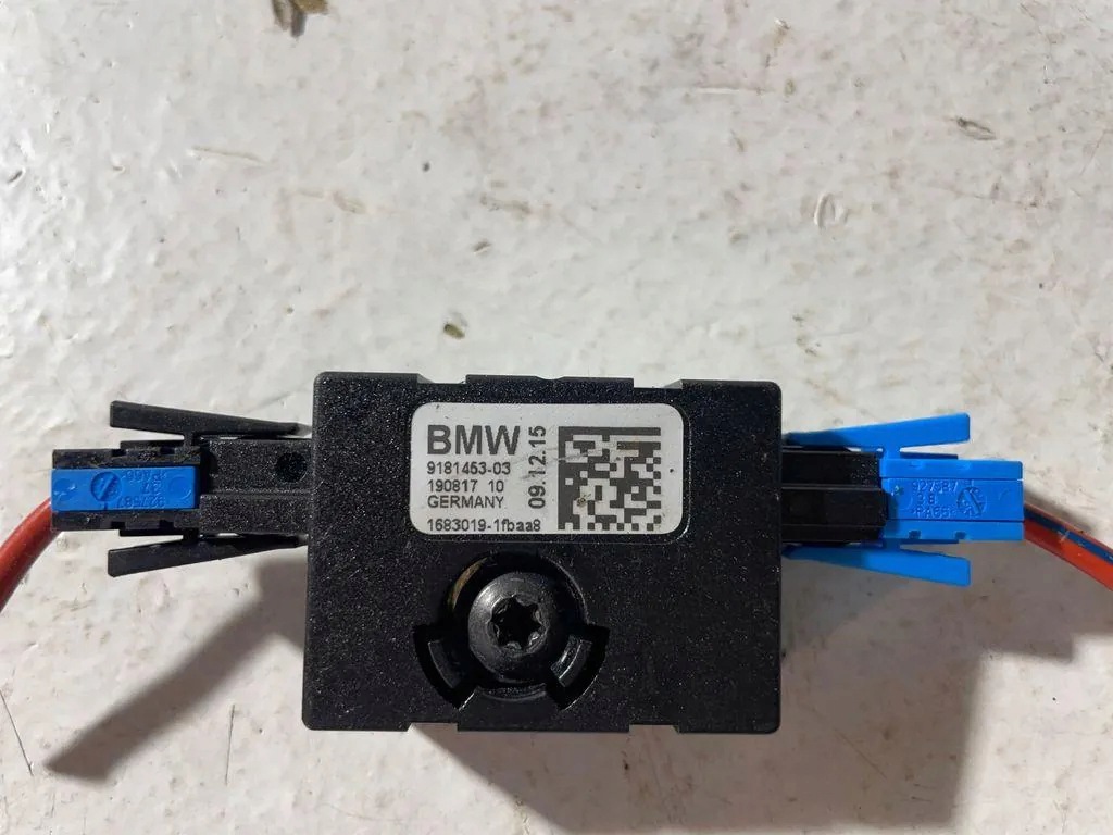 Antennivahvistin BMW 1 (F21) 1683019