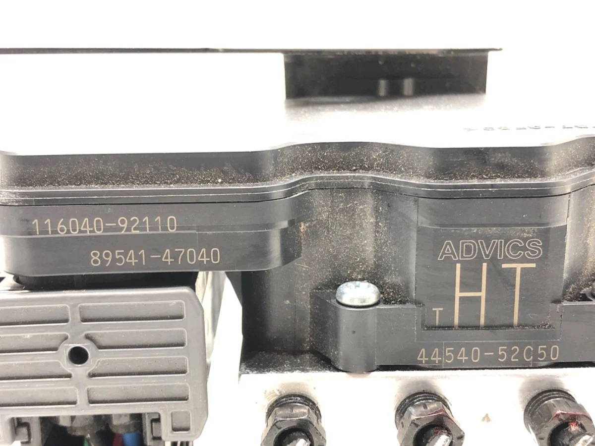 Pompe ABS Lexus LBX 89541-47040 image 3