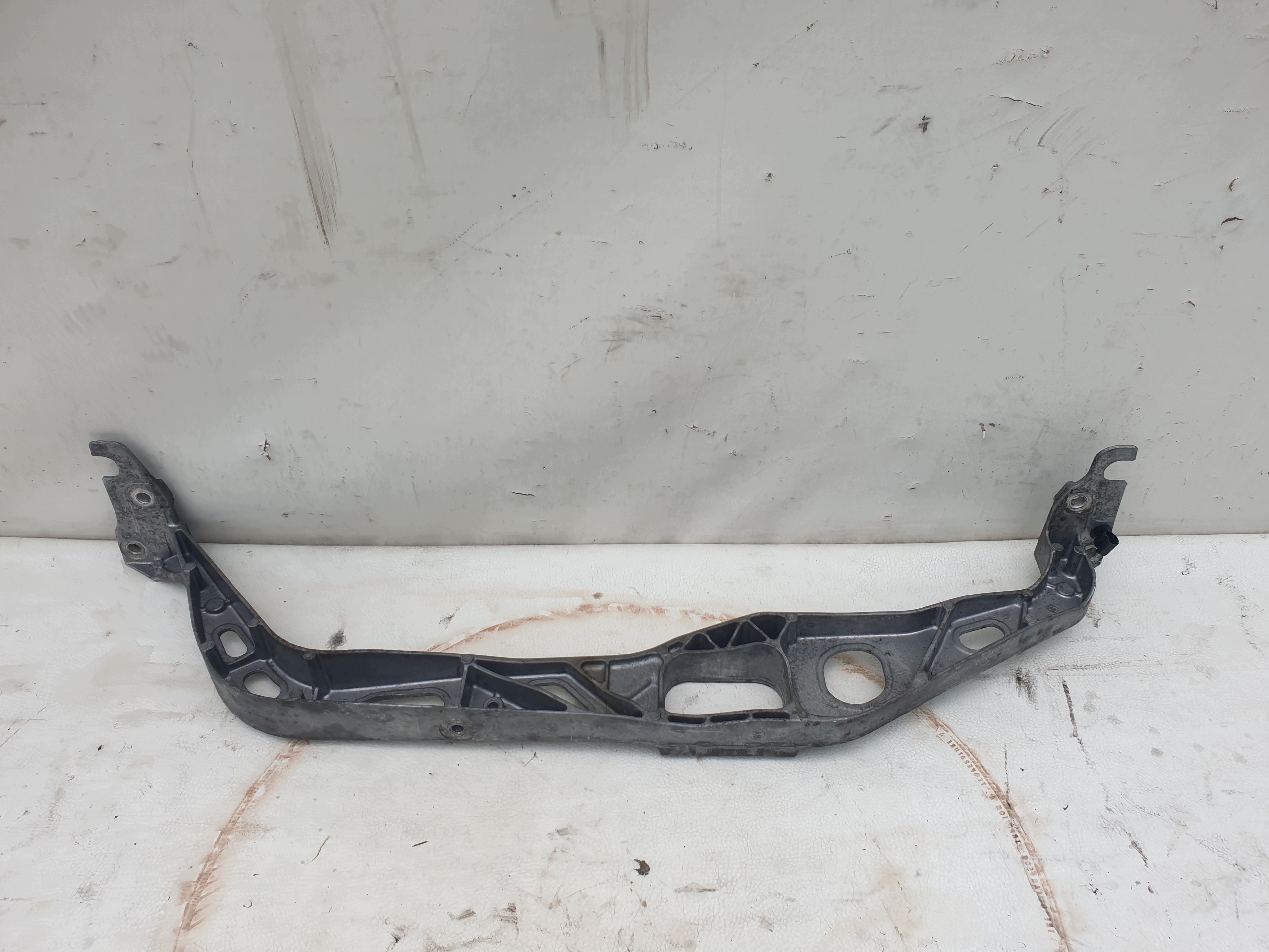Soporte de motor delantero Audi A4 B8 8K0 2012-2015 image 2