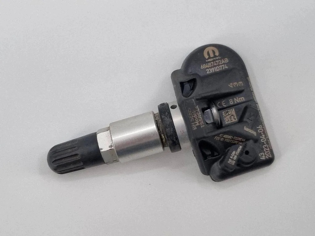 Sensor de Pressão dos Pneus Dodge Challenger 68487472AB image 3