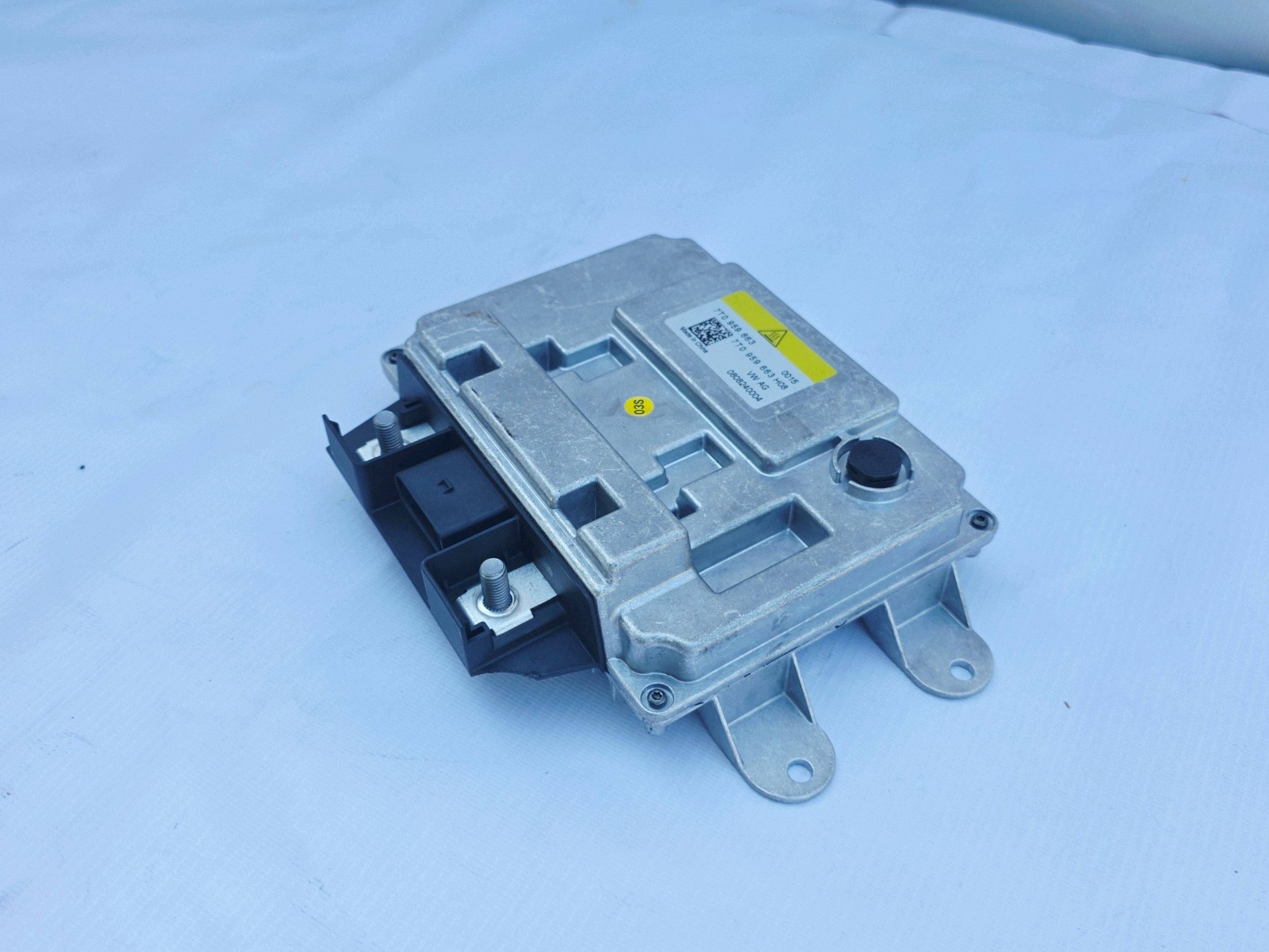 Convertisseur de tension VW Multivan T7 7T0959663 image 2