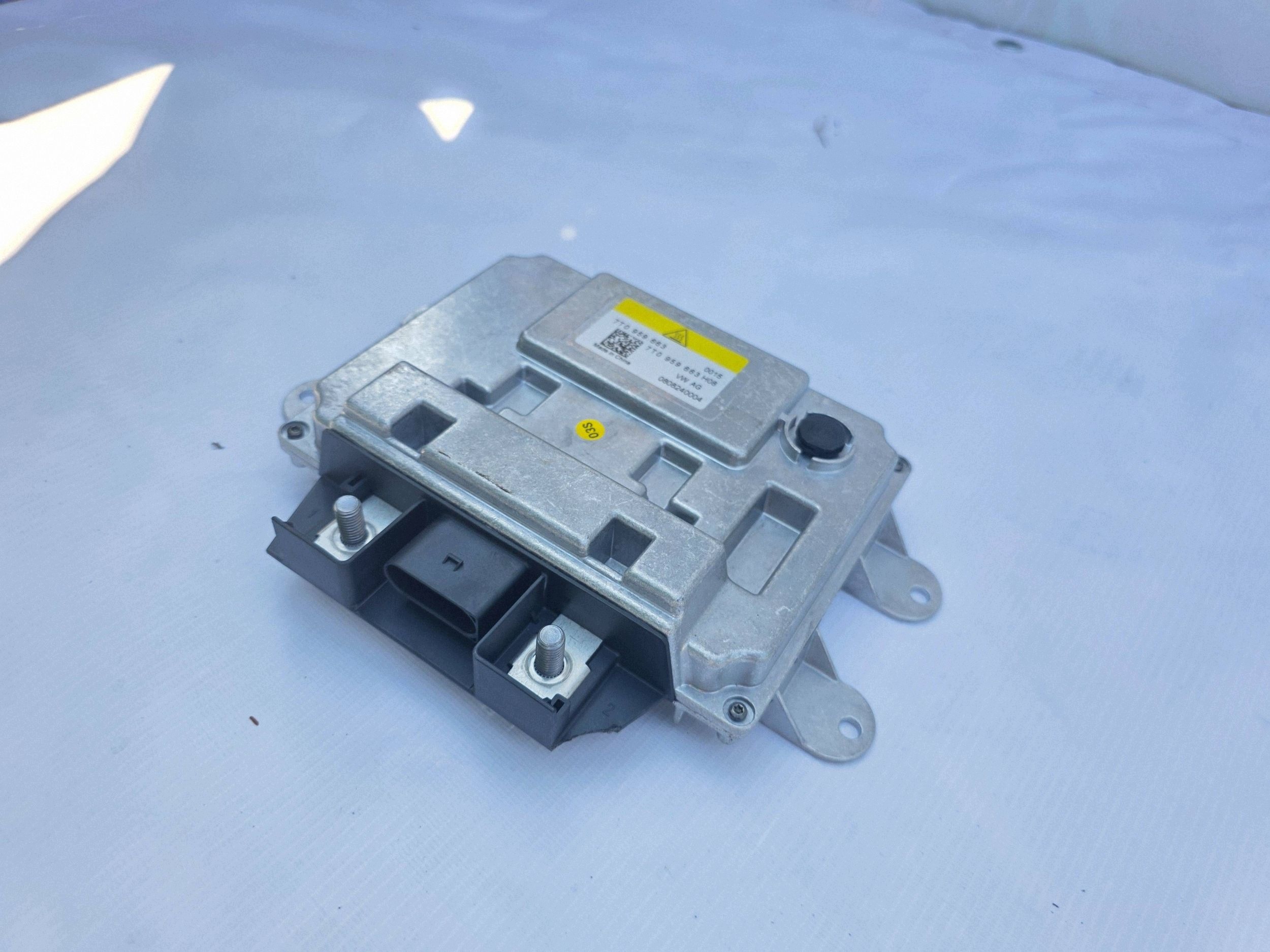 Convertisseur de tension VW Multivan T7 7T0959663 image 3