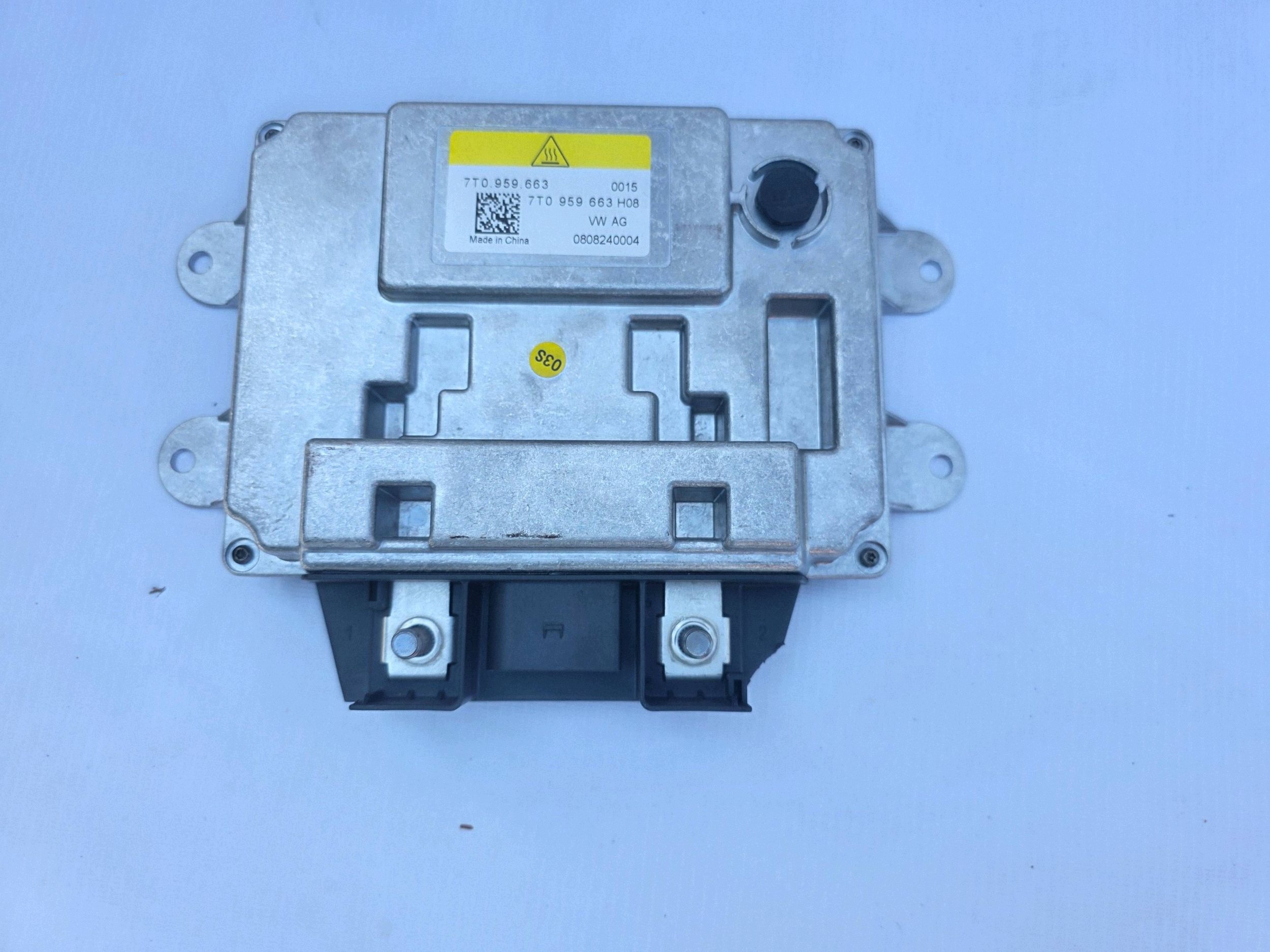 Convertisseur de tension VW Multivan T7 7T0959663 image 4