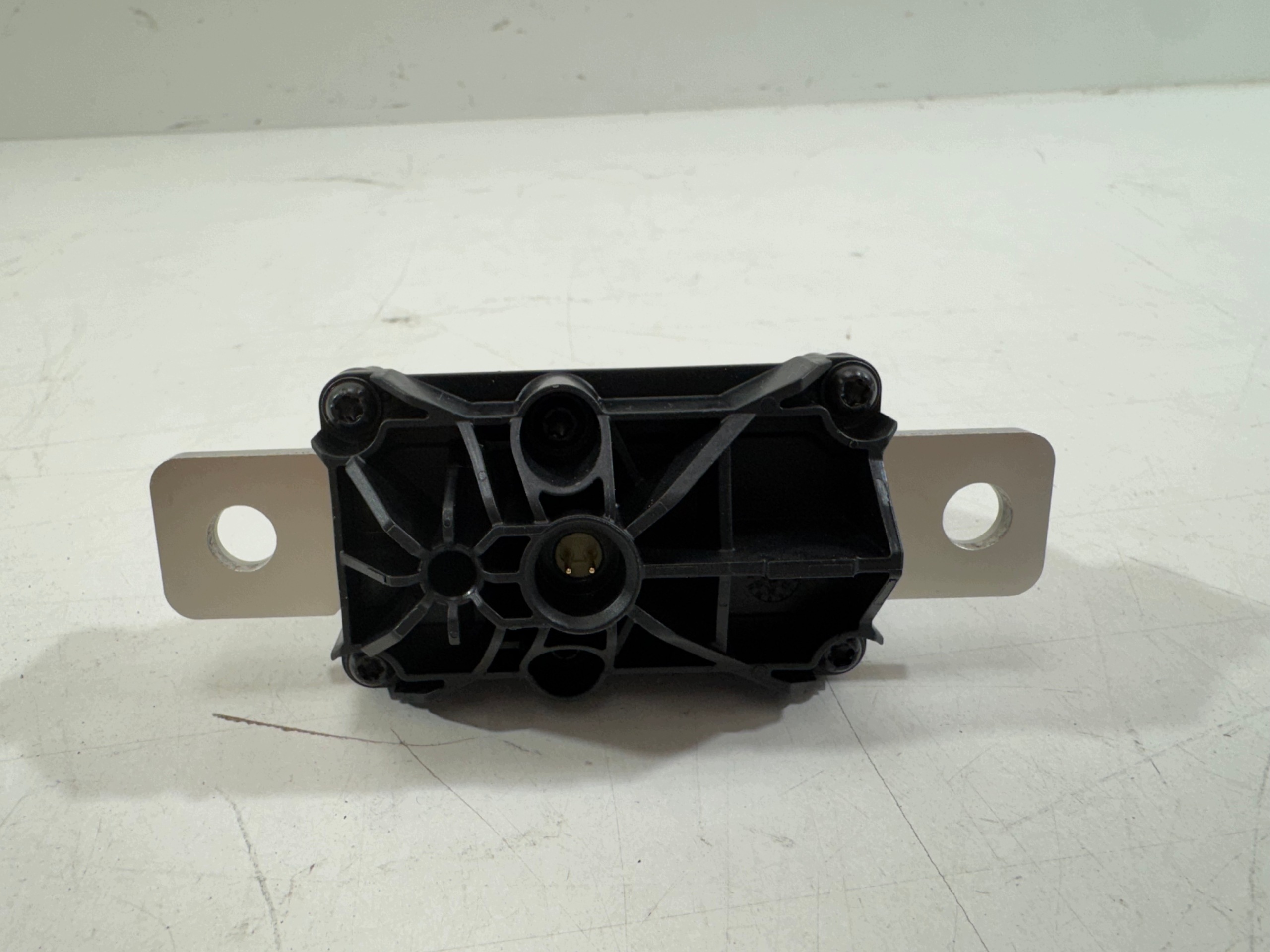 Tesla 3 Y Zekering 106468900J/TH1 image 4