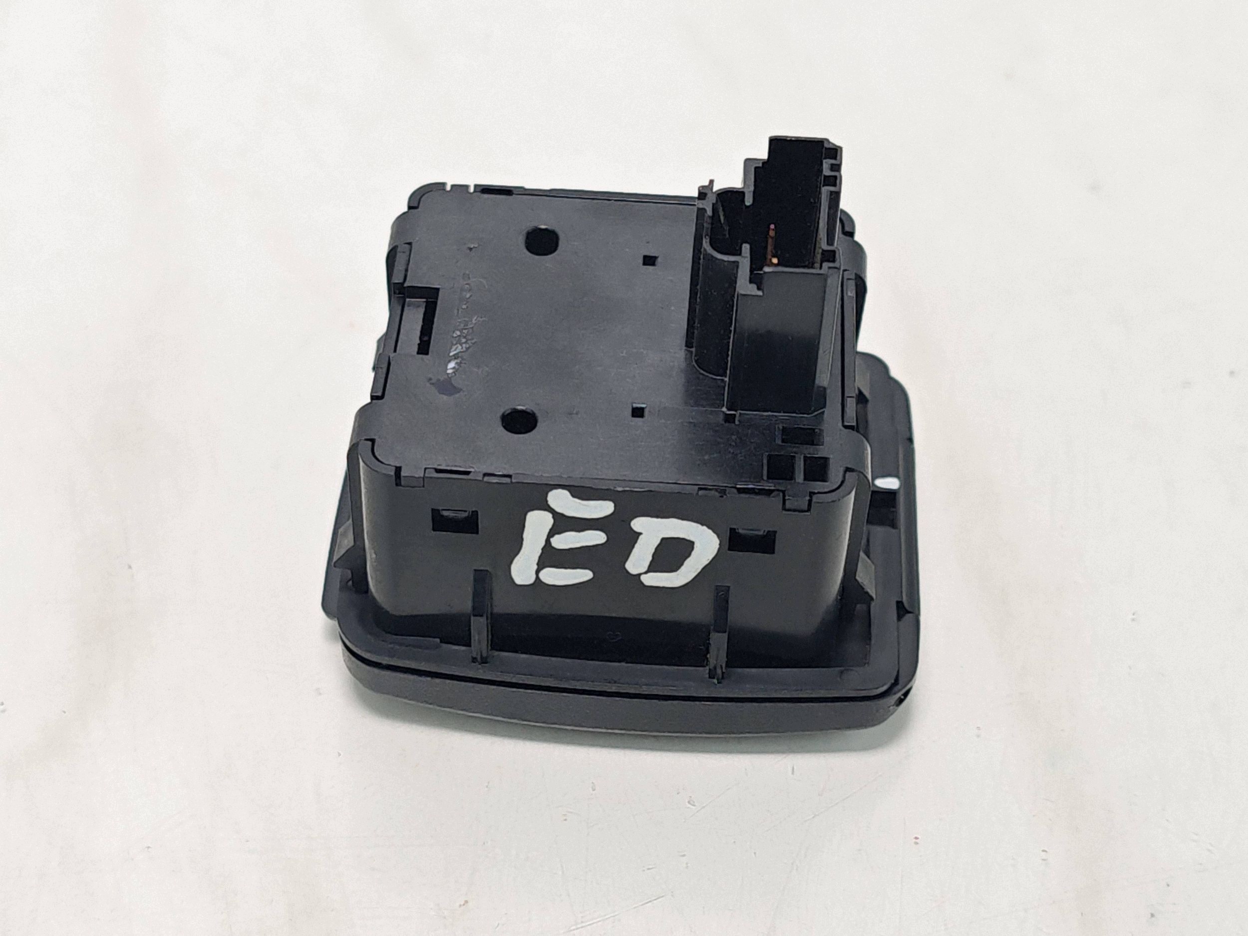 FORD EDGE MK II 2 Ladebuchse USA DS7T19G247BC image 5