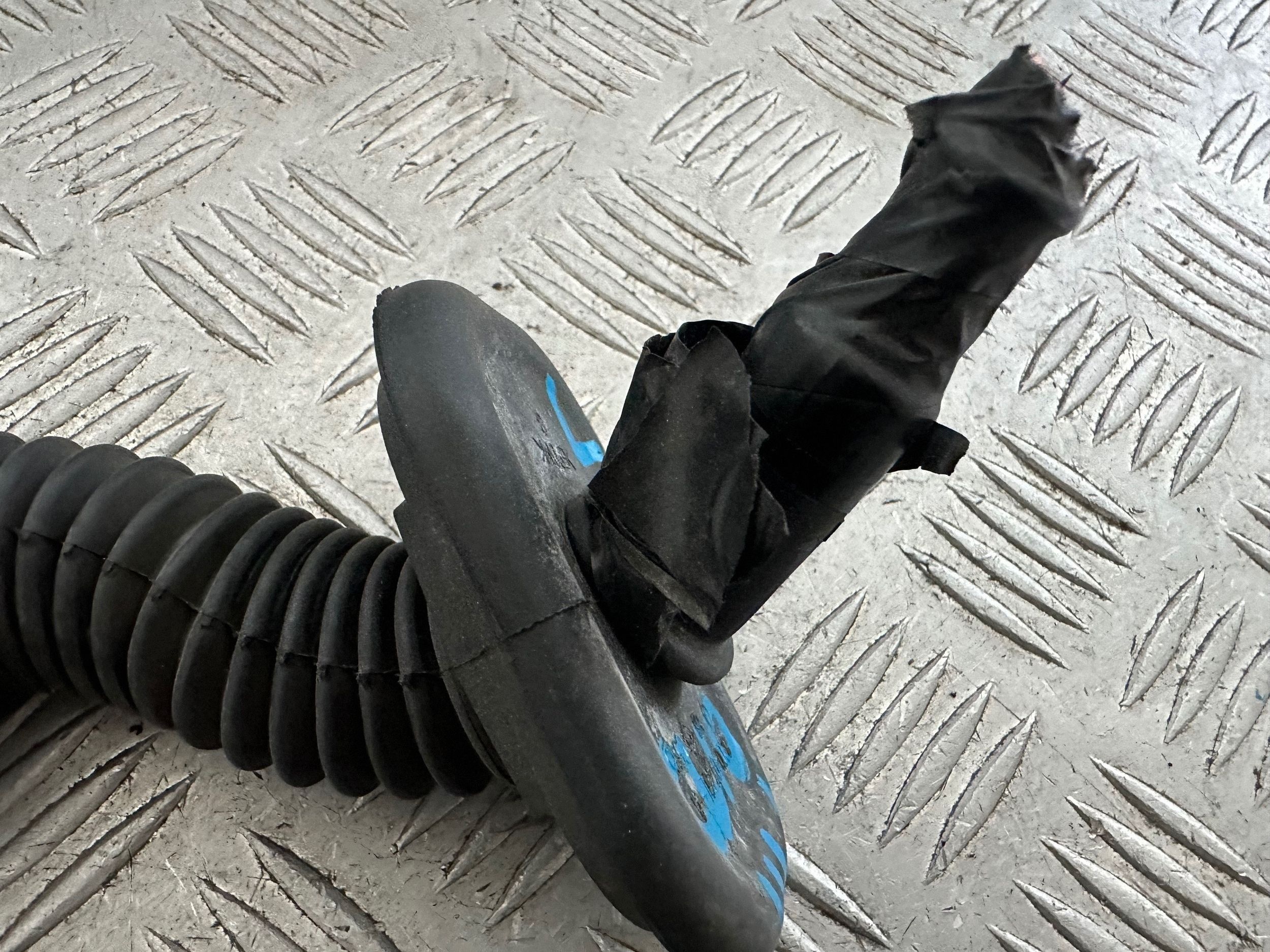 Genomföring framdörr vänster Renault Clio III image 3