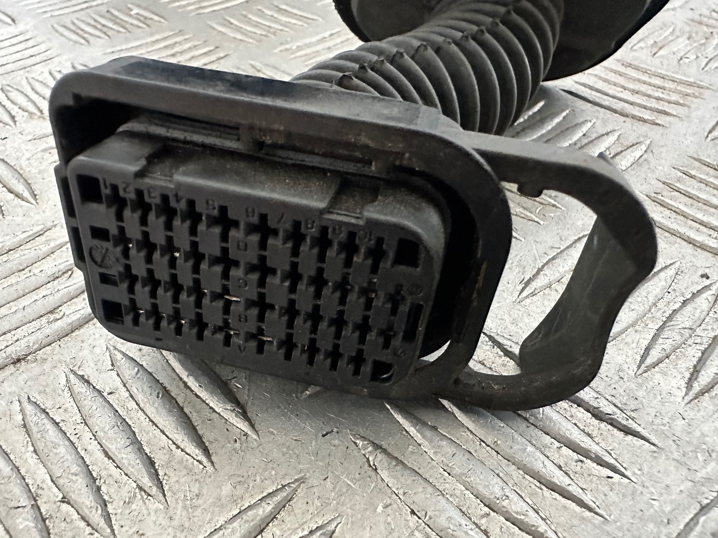 Genomföring framdörr vänster Renault Clio III image 7