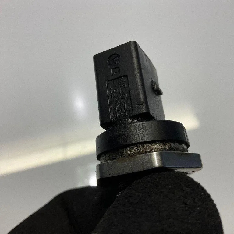 Mercedes W164 brandstofdruksensor OM642 A0061536528 image 3