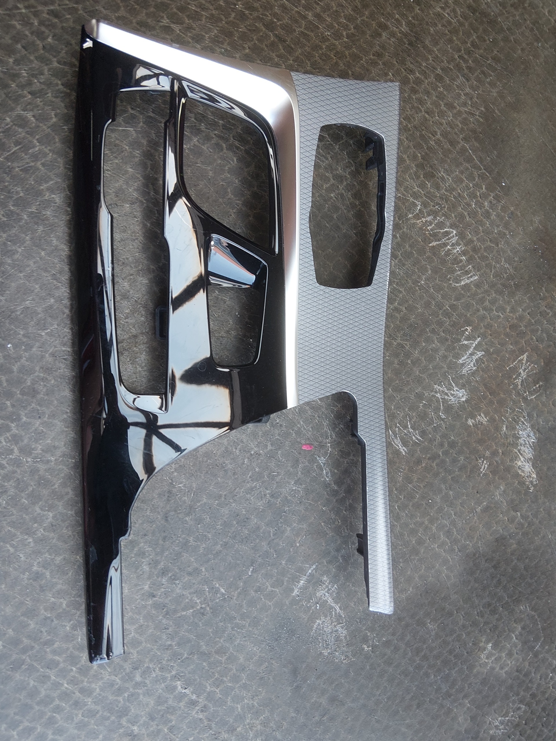 Panel consola Bmw 5 G30 G31 8071700 image 6