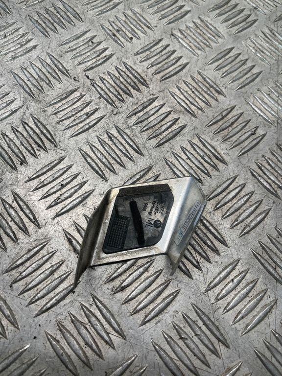 Tapa de claxon VW Golf VI 1K9860147C image 4