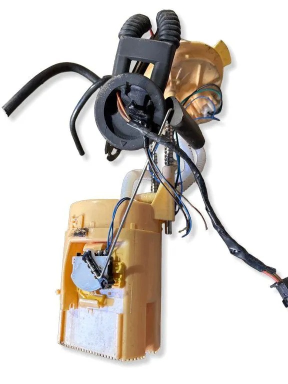 Hochdruck-Kraftstoffpumpe BMW 5 (F10) 16117216526 3.0 Diesel 150kW image 3