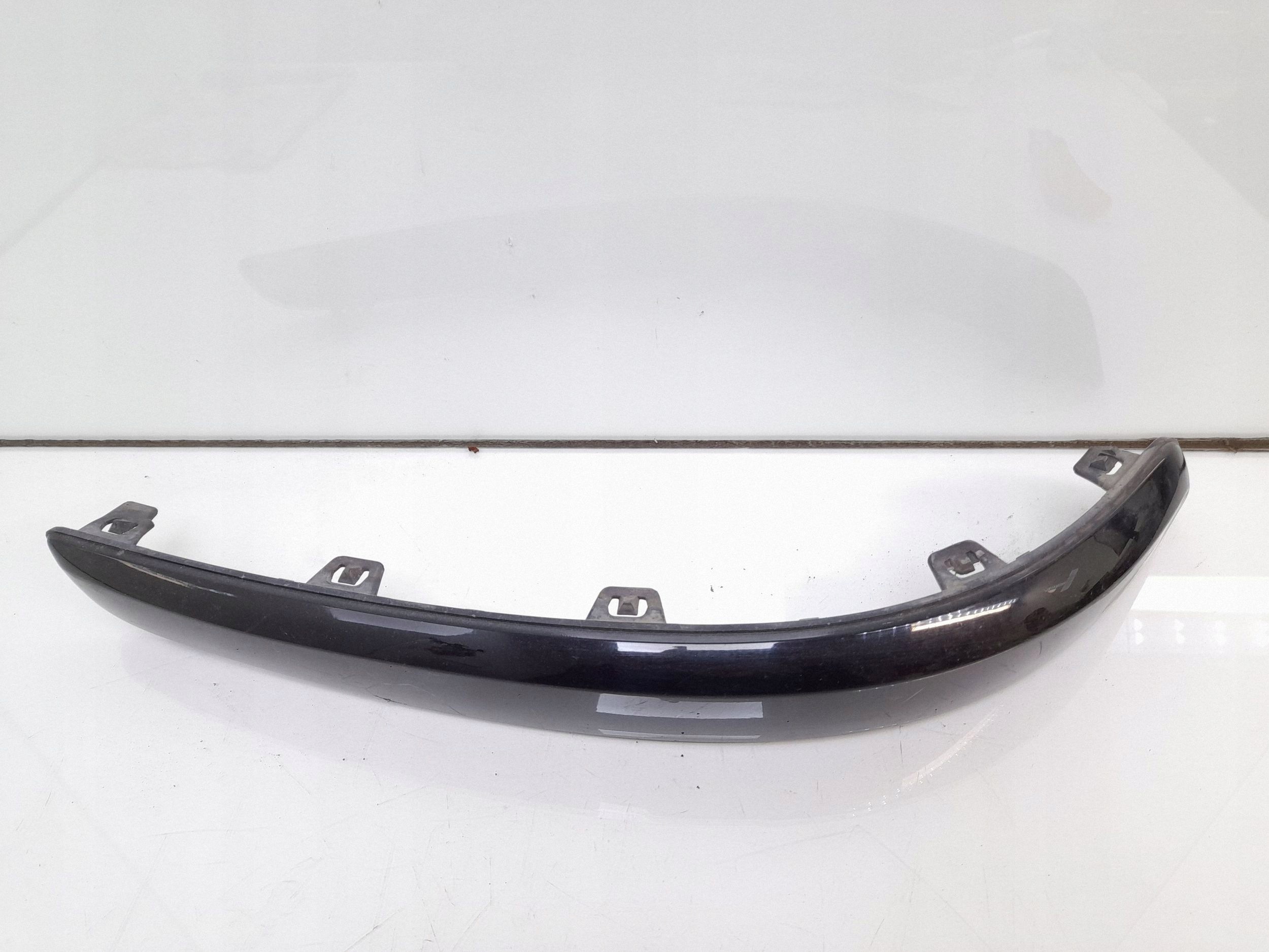 Opel Astra H Moldura Parachoque Traseiro Esquerdo image 4
