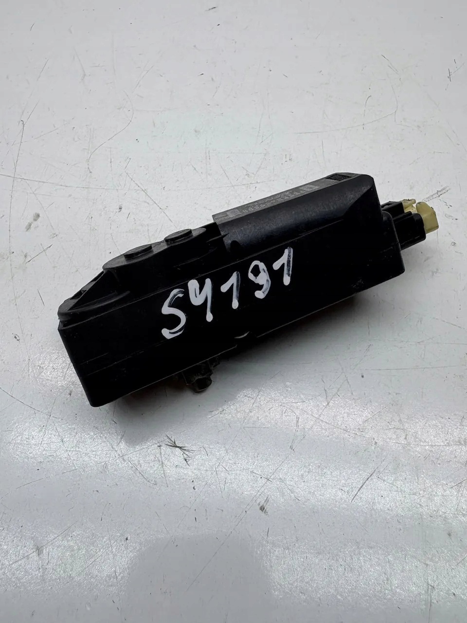 Motor do banco dianteiro esquerdo LEXUS IS II (GSE2_, ALE2_, USE2_) image 3