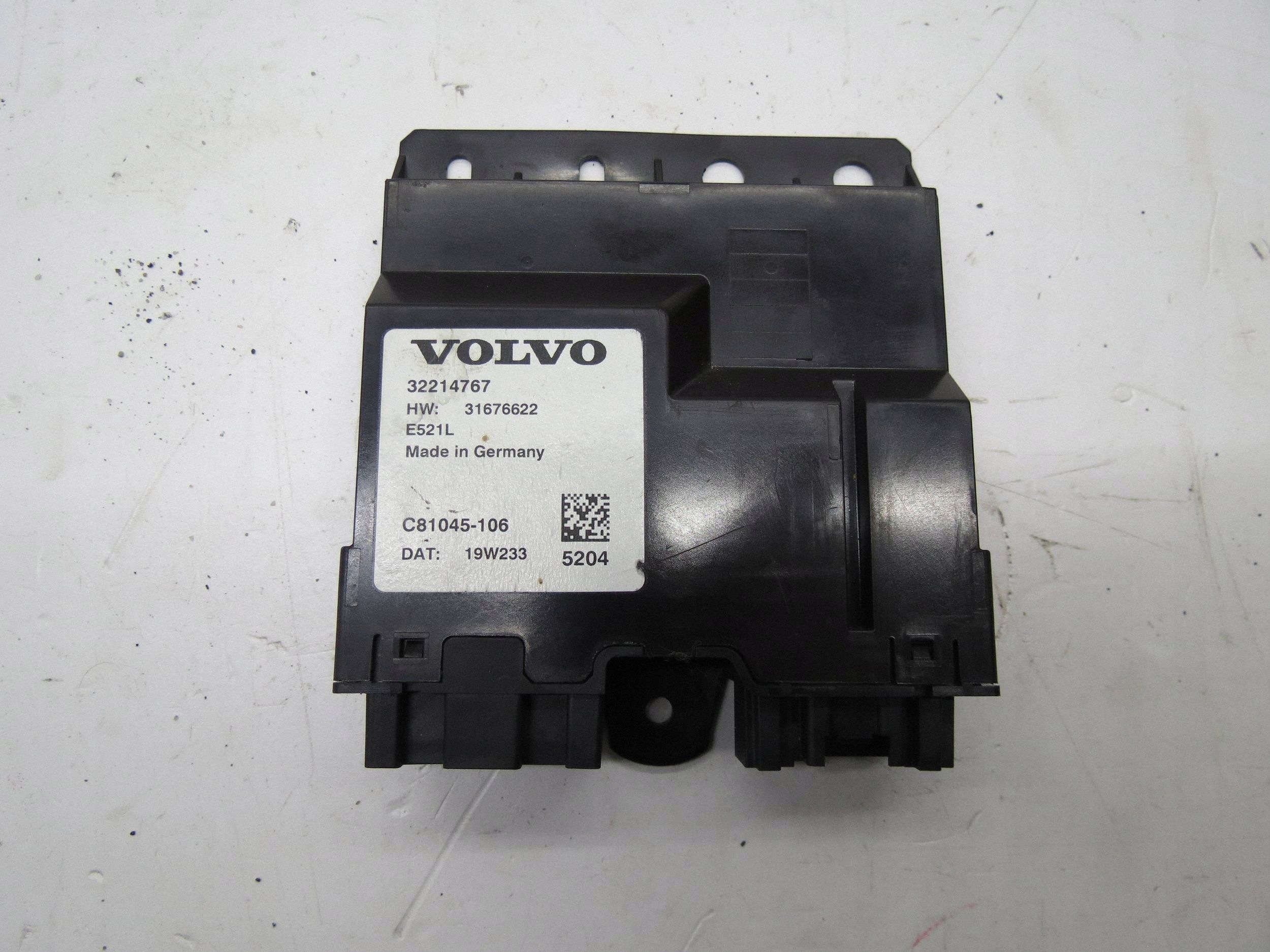 Volvo S90 V90 Module Hayon 32214767 image 2