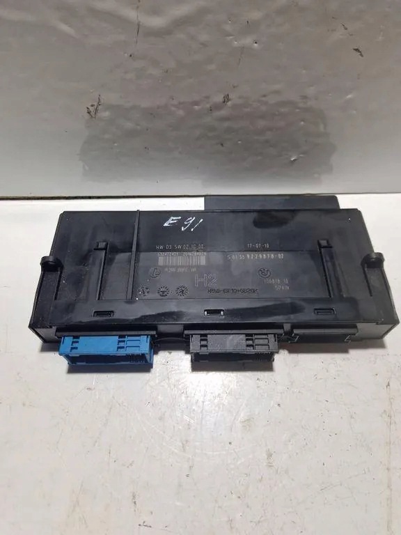 Module de confort BMW 3 (E90) 2016284029 3.0L diesel 150kW 2010 image 2