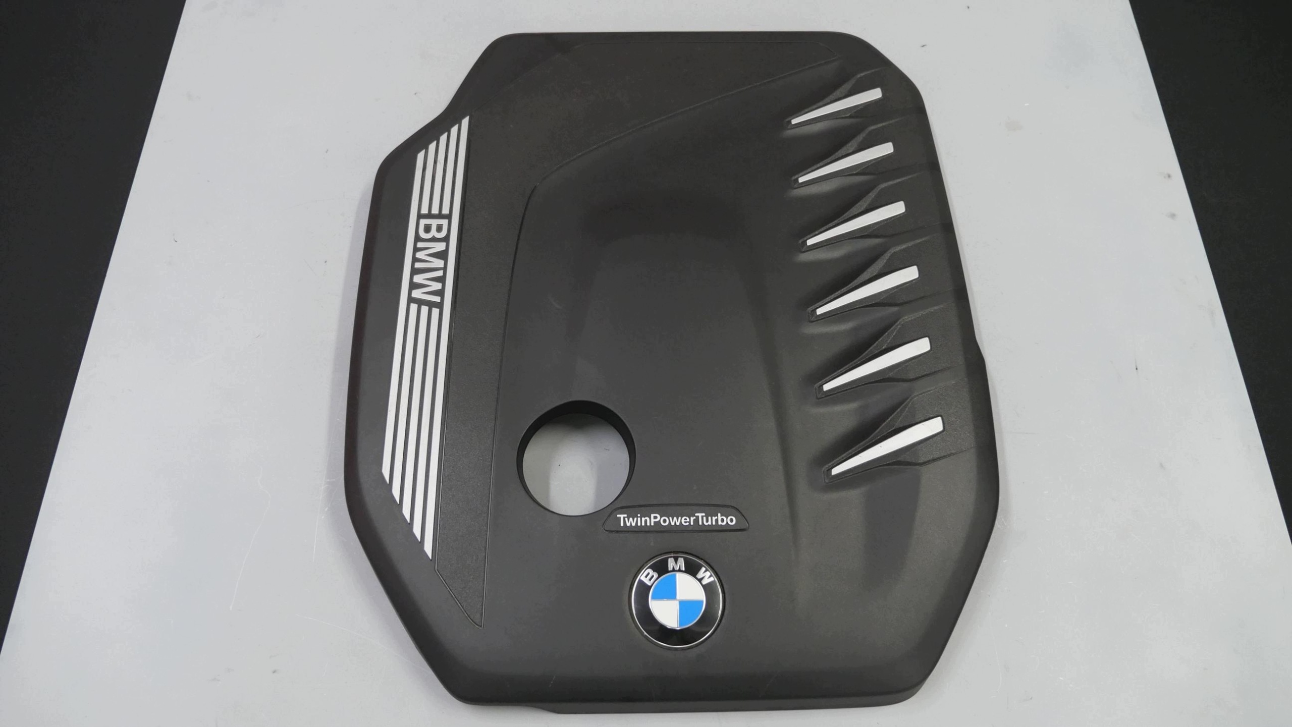 Cubierta Motor BMW G21 G26 G31 8595440 image 2
