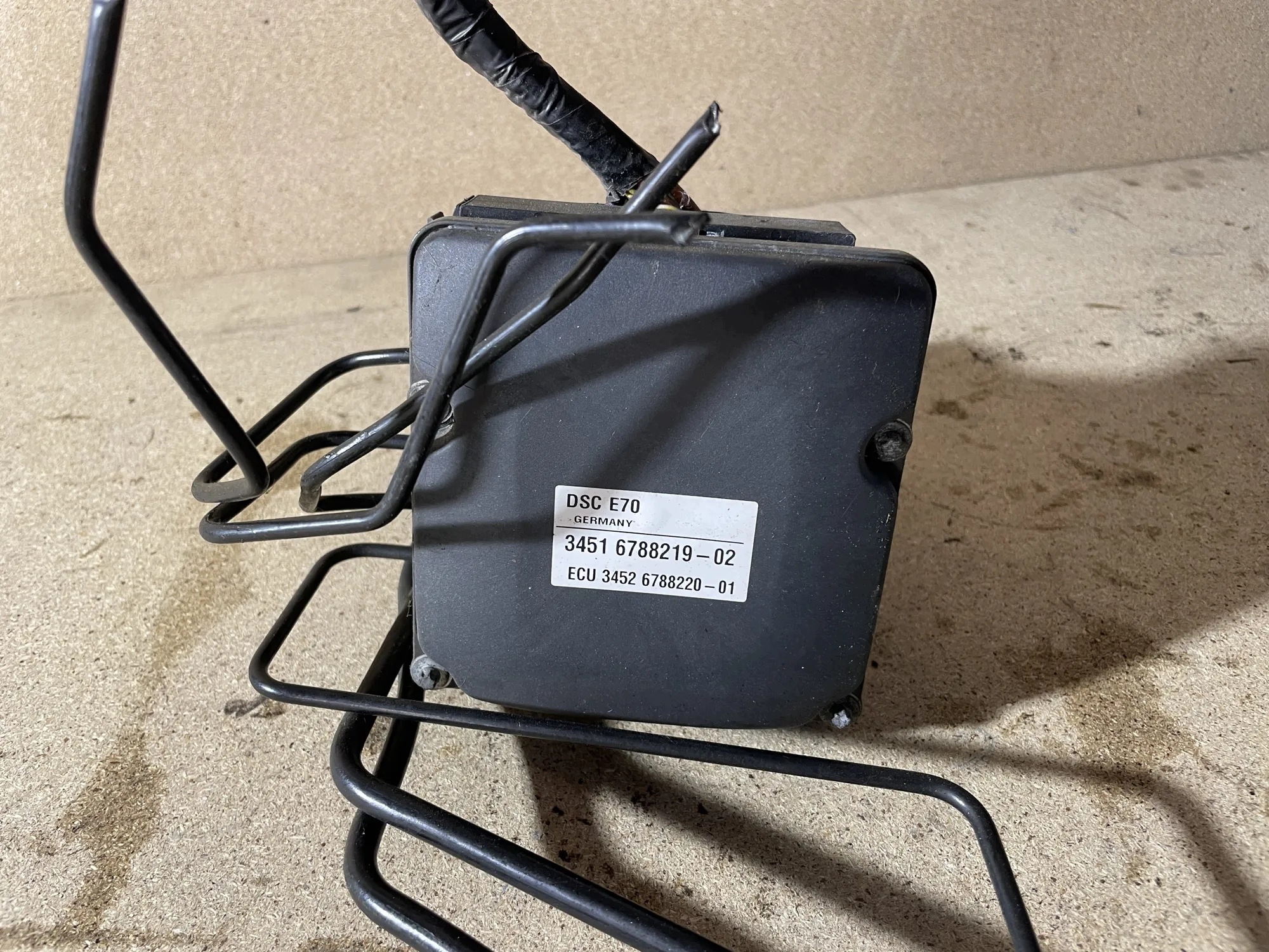 ABS-pumppu BMW X5 E70 34516788219 image 3