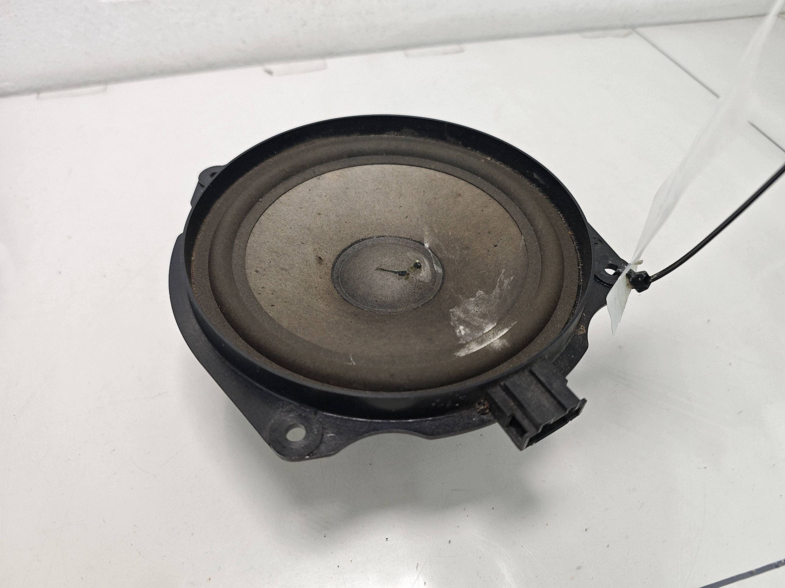 Mini Cooper R56 etuoven kaiutin oikea image 6