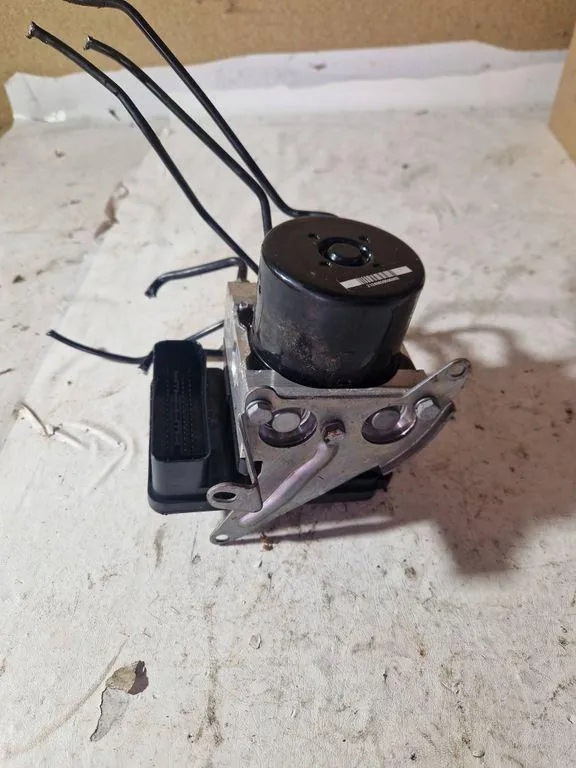 ABS Pump BMW 3 (E90) 3.0L 2011 OEM 10061934061 image 4
