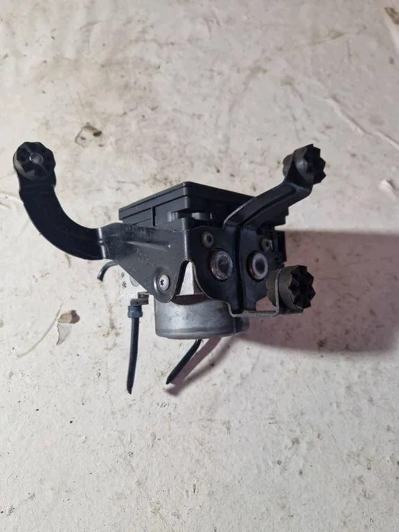ABS-Pumpe BMW 3er F30/F80 10062235321 Diesel 165kW 2015 image 4