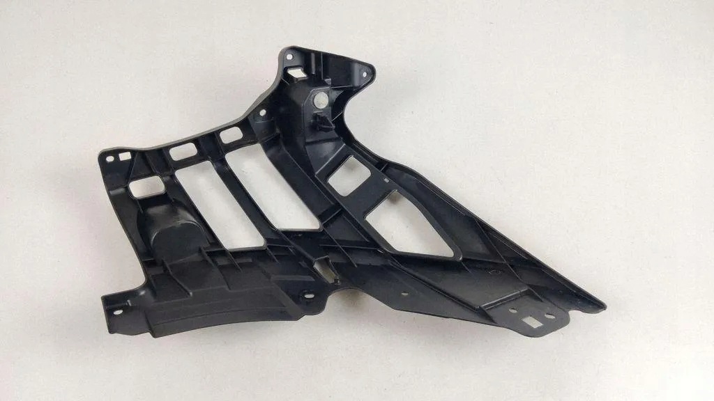 Front Left Bumper Bracket Suzuki Swift VII 71783-69T0 image 4
