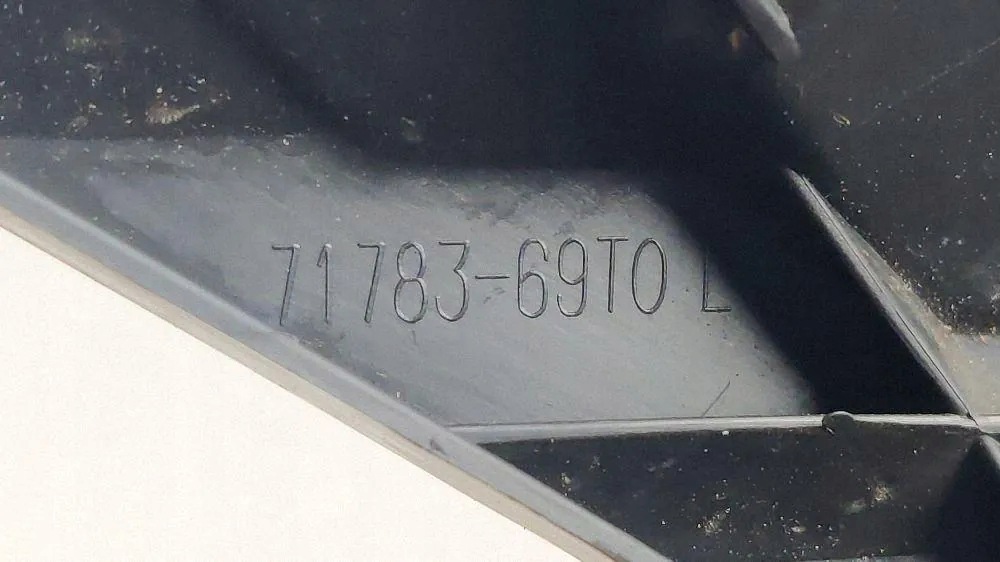 Front Left Bumper Bracket Suzuki Swift VII 71783-69T0 image 5