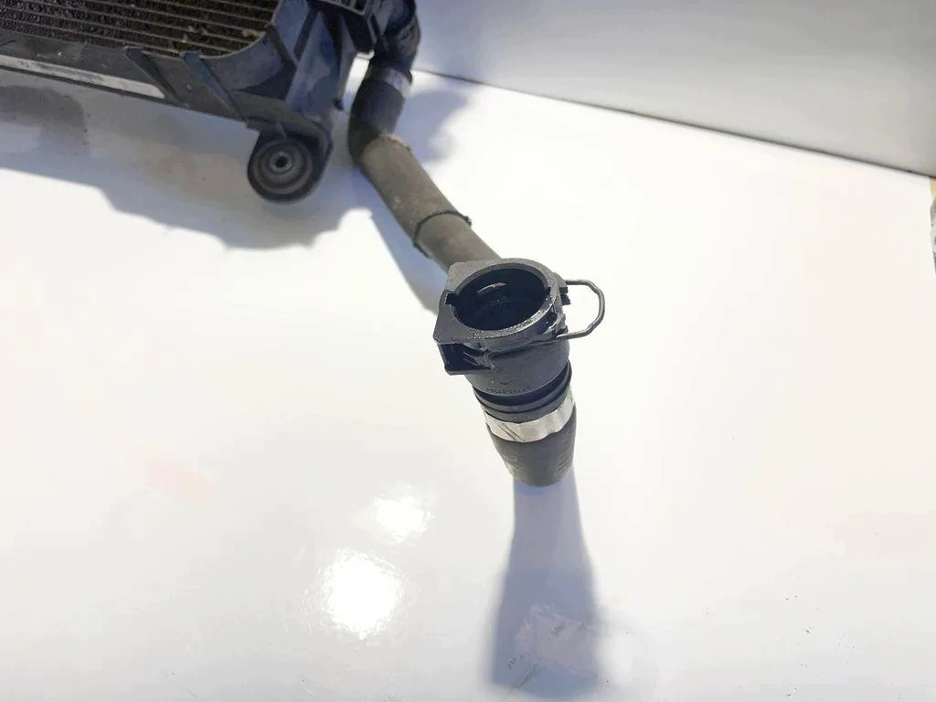 Jäähdyttimen kiinnike BMW 3 (F30, F80) M156446J