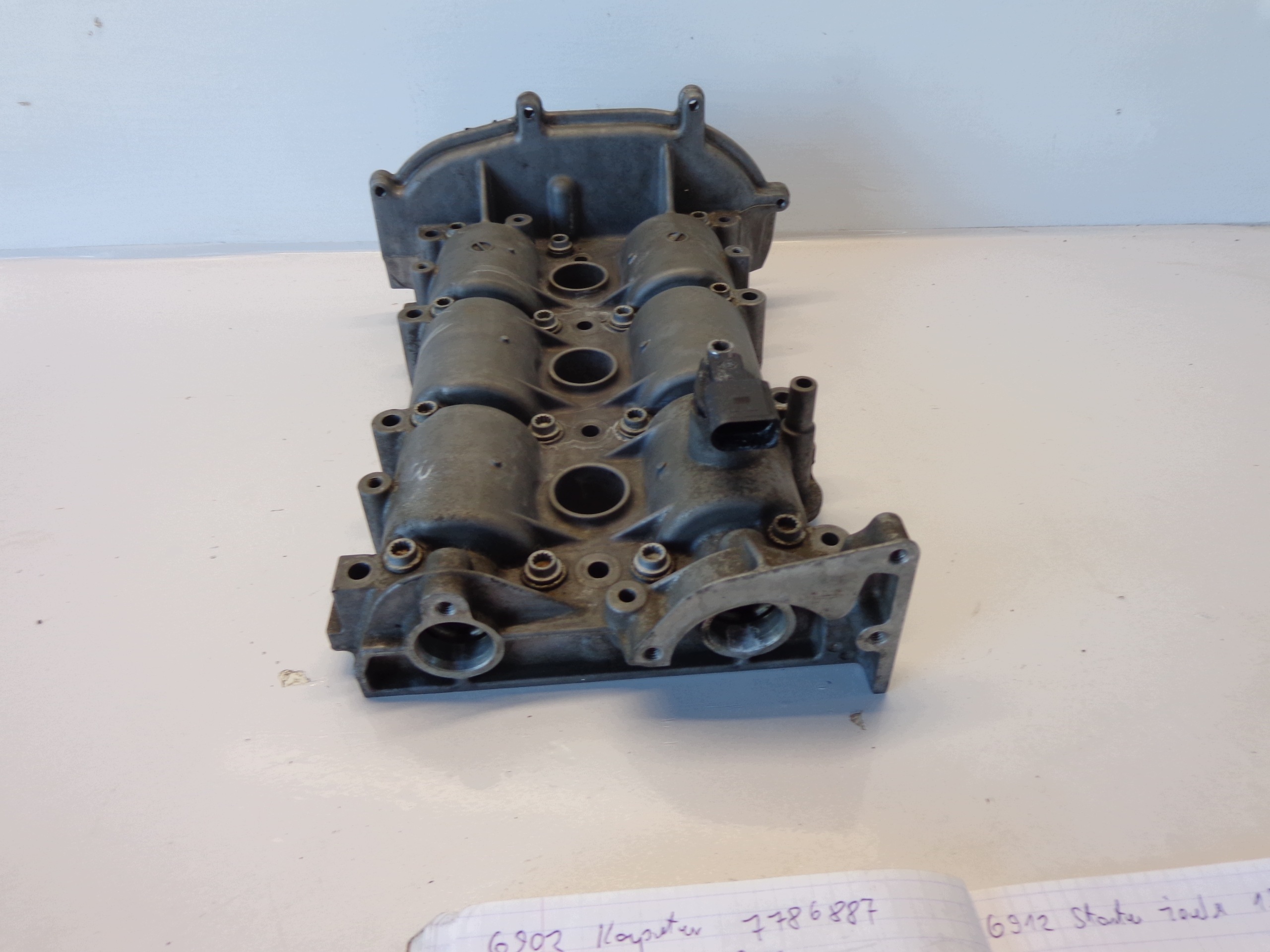 Coperchio valvole VW Polo 4 1.2 12V usato 03E103475Q image 6