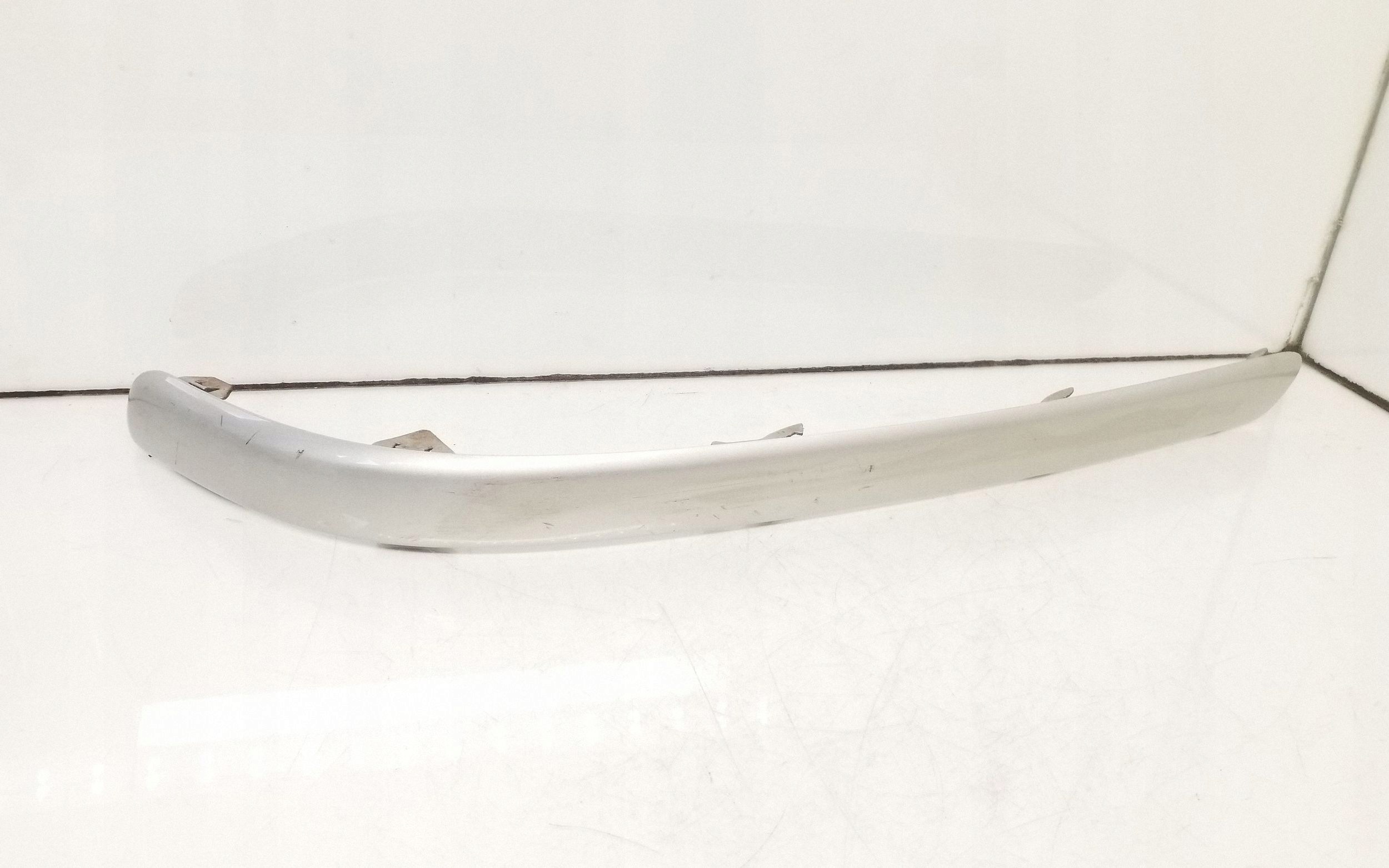 Stoßfängerleiste hinten rechts Toyota Avensis T25 image 2