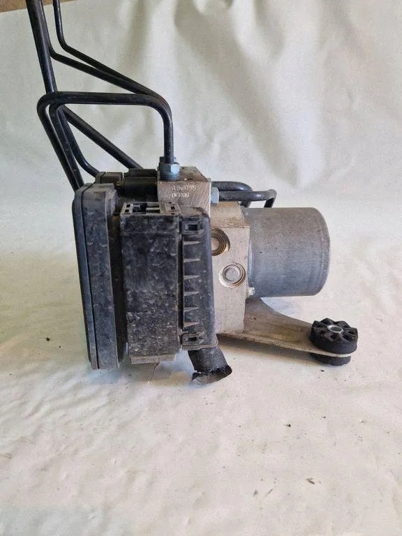 ABS-Pumpe BMW 5 (F10) 34516876908 3.0d 180kW 2011 image 2
