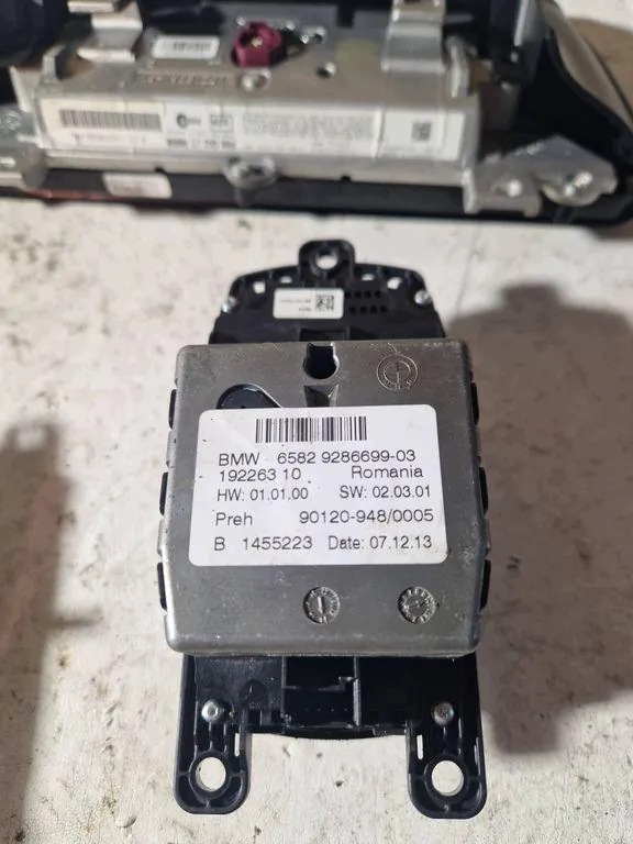 BMW 3 (F30, F80) CD-växlare CI933159701 2015