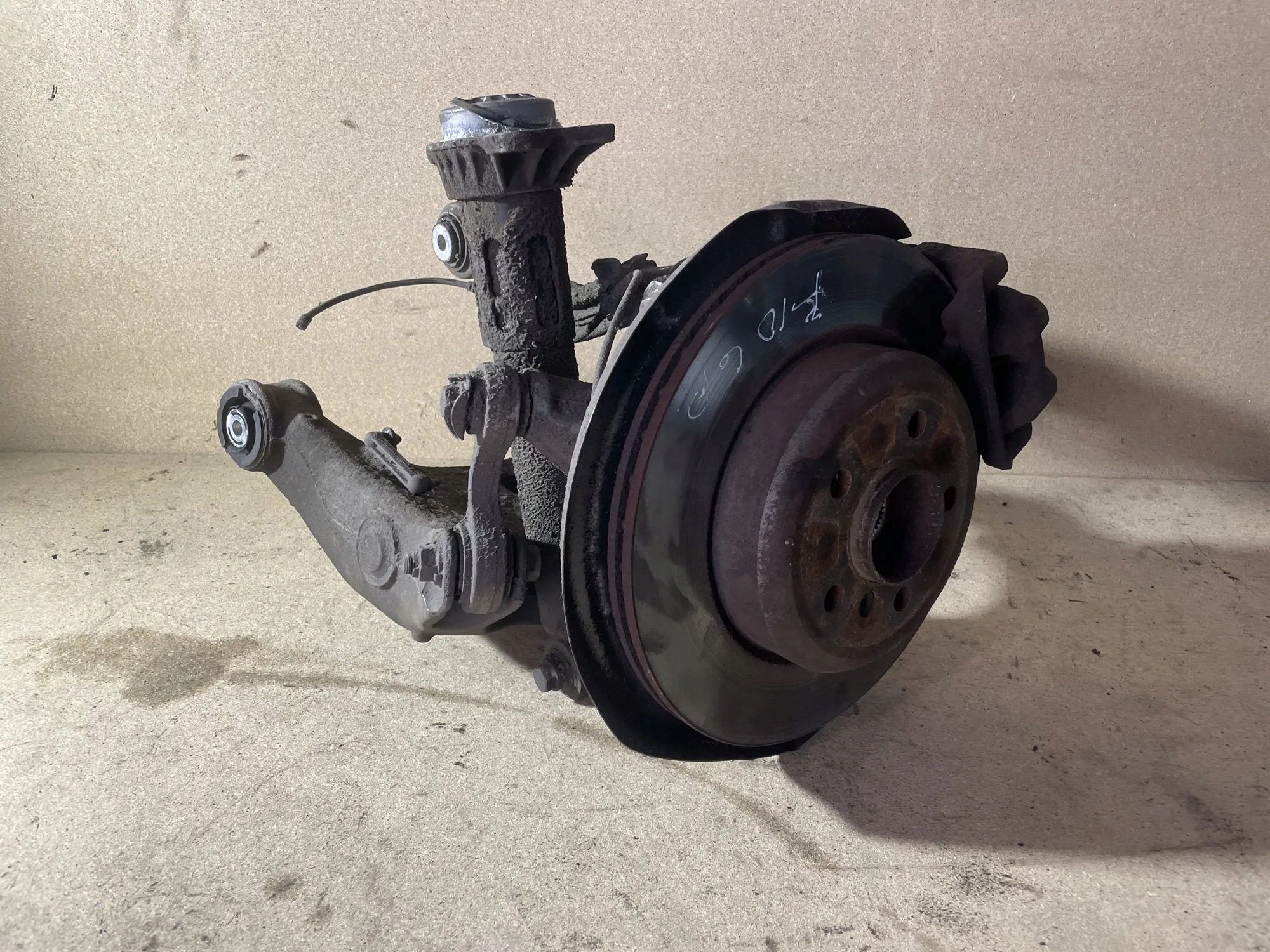 Suspensión delantera derecha BMW 5 Touring F11 3137011