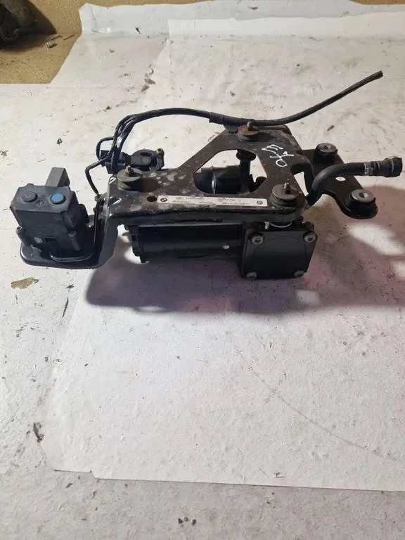 Compressor BMW X5 E70 3722678550601 Gebruikt image 3