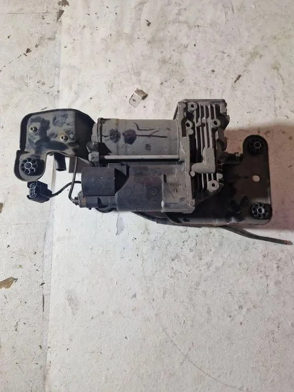 Compressor BMW X5 E70 3722678550601 Gebruikt image 4