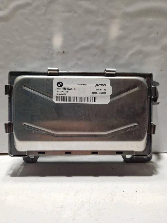 Module de direction BMW 6 Cabrio (F12) 685403201 3.0L 235kW 2013