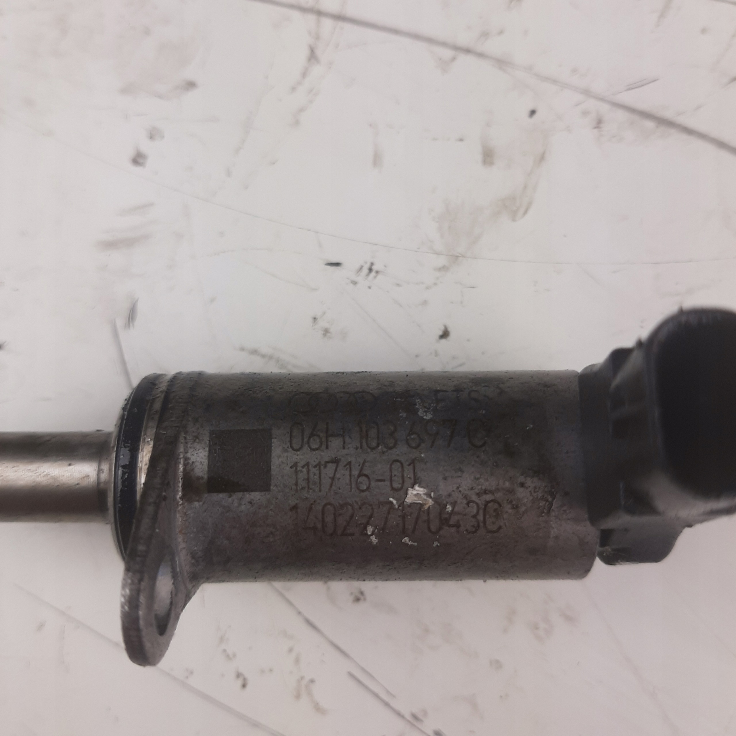 Audi Q3 8U 2.0 TFSI CULB Nokkenasregelklep 06H103697C