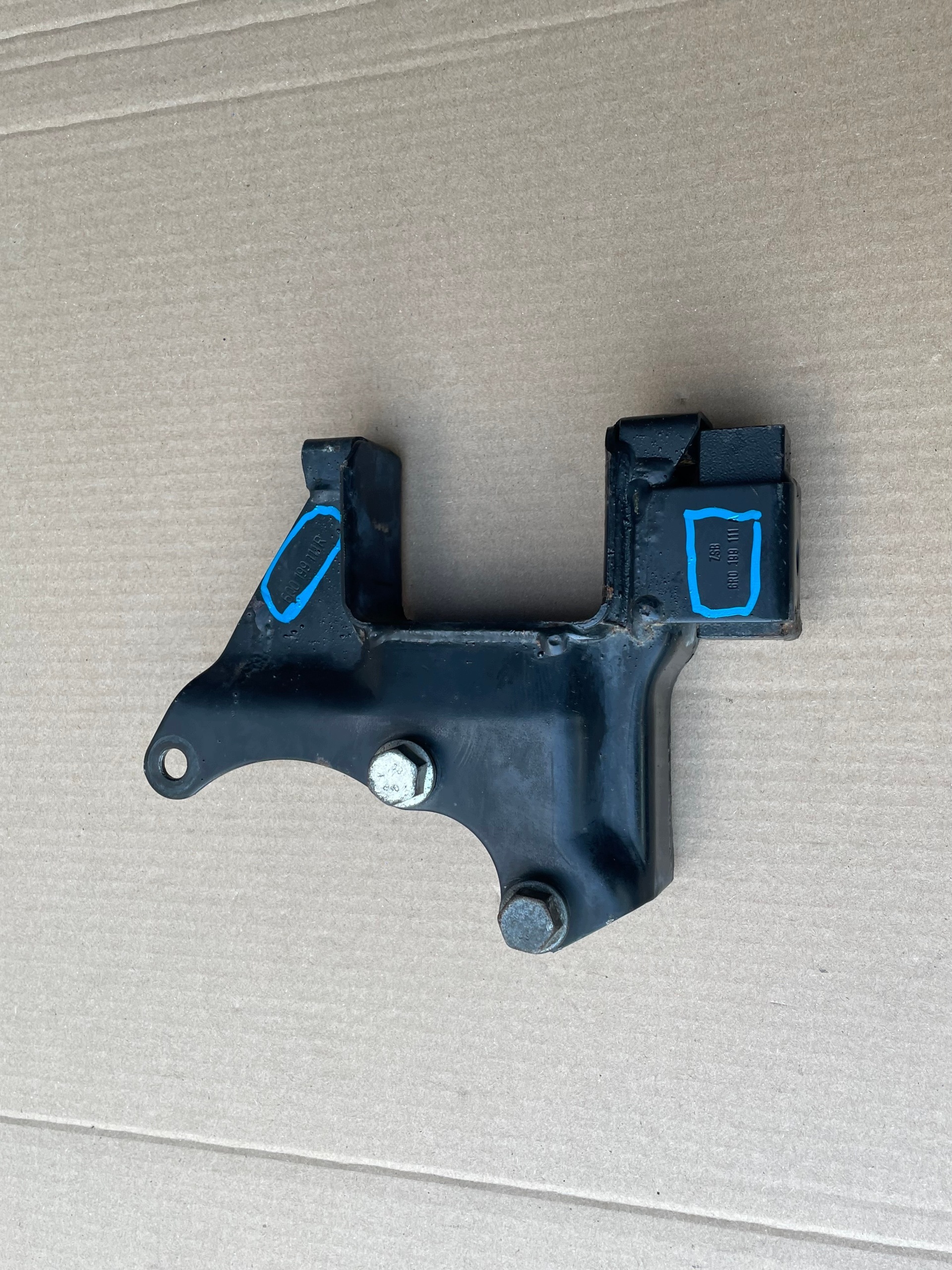 Support boîte de vitesses VW Polo 6R 1.2 TDI image 6