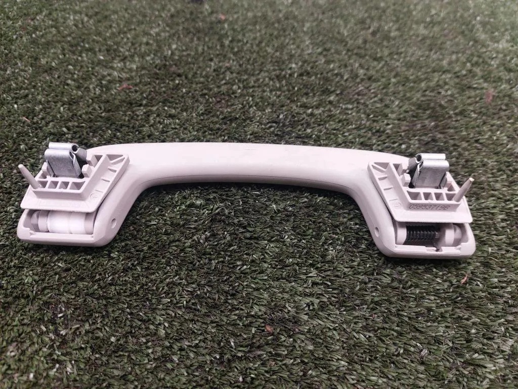 Maniglia interna BMW i3 (I01) usata image 4