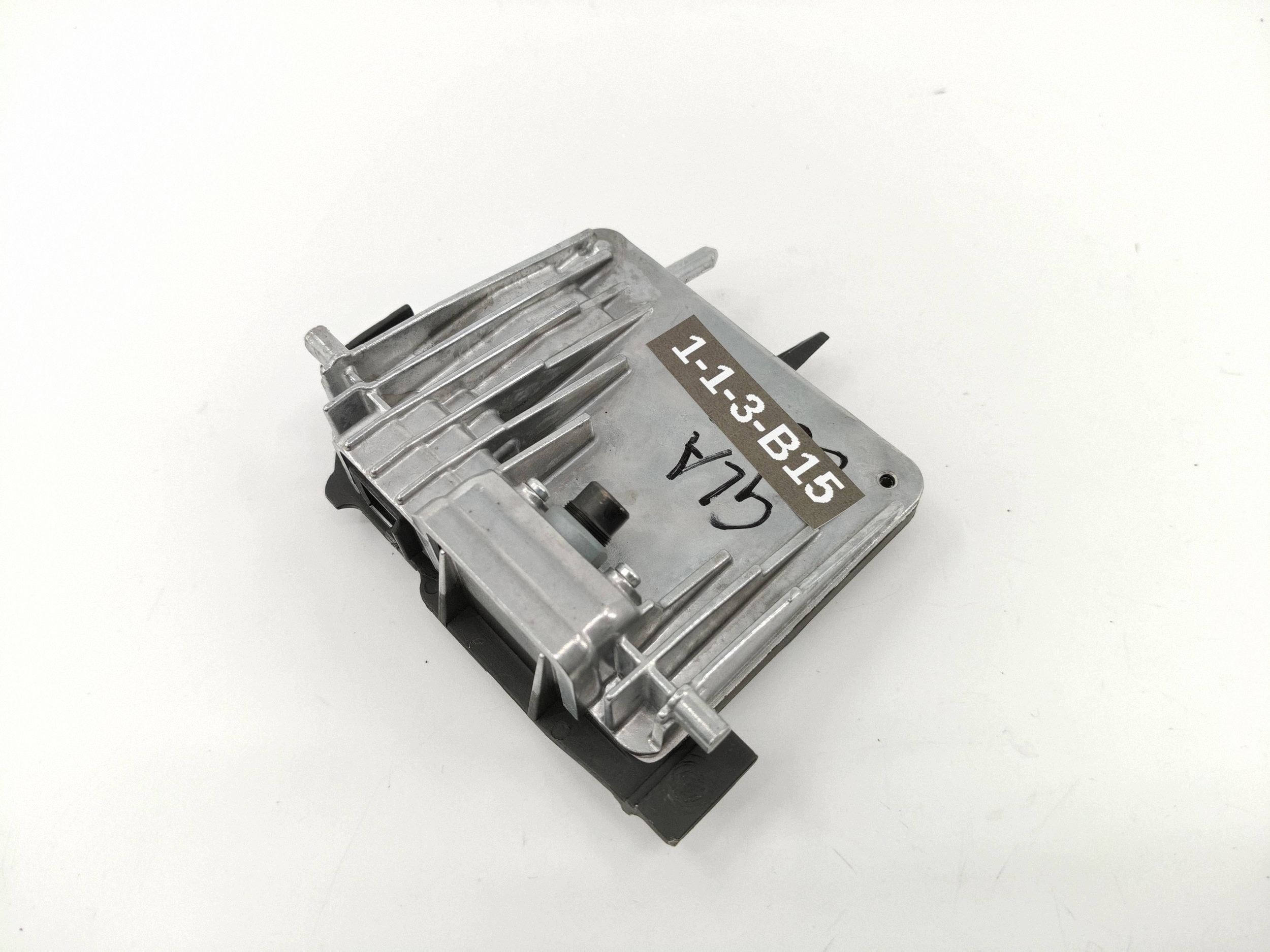 Mercedes A W177 etukameran osa A2479002616