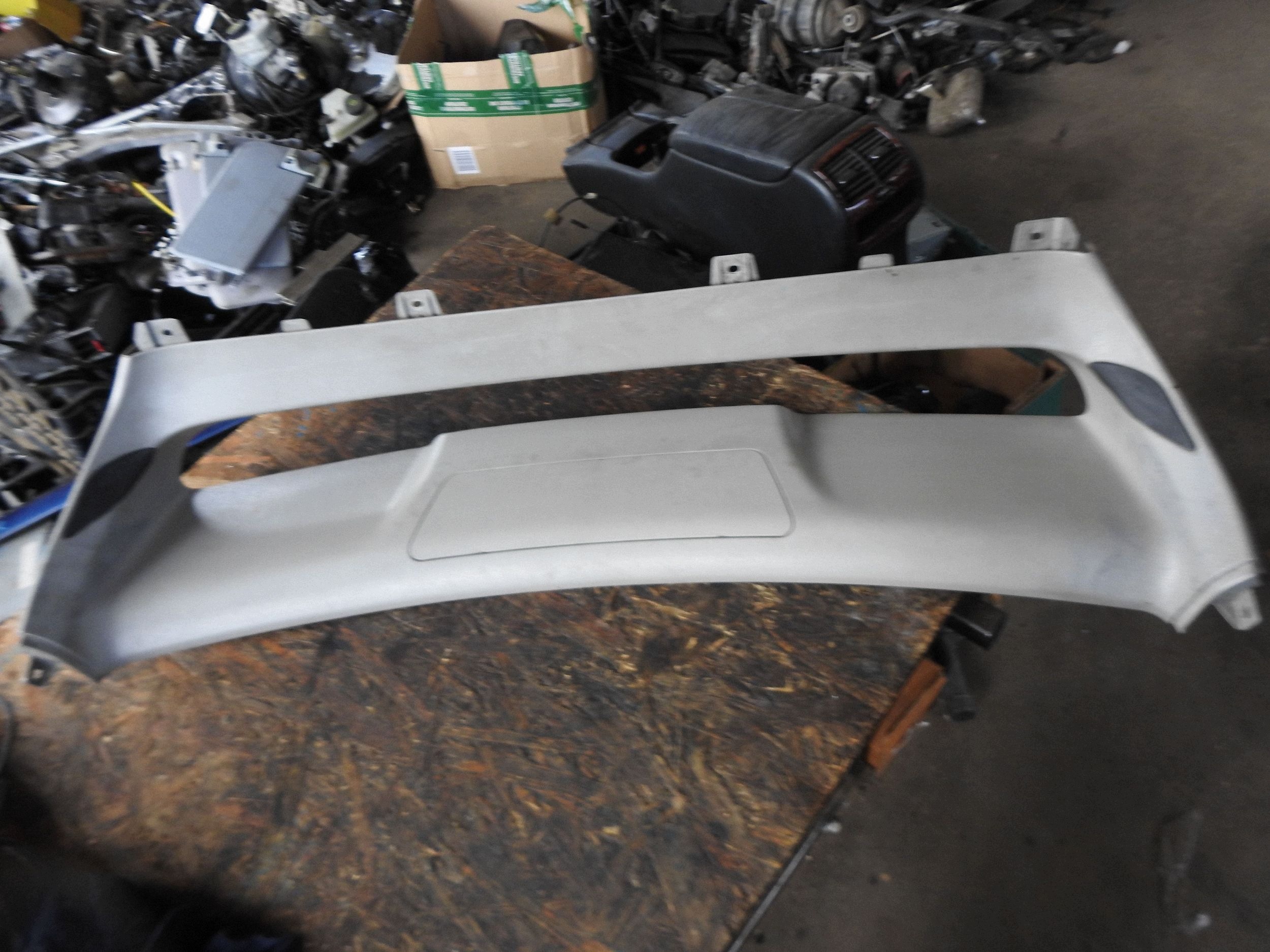 Mercedes CLC CL203 A2037400670 Garniture de coffre image 2