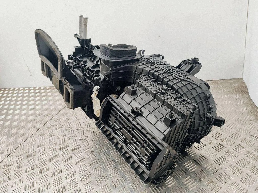 Verwarmingseenheid Toyota Yaris CZ4433509104 image 3