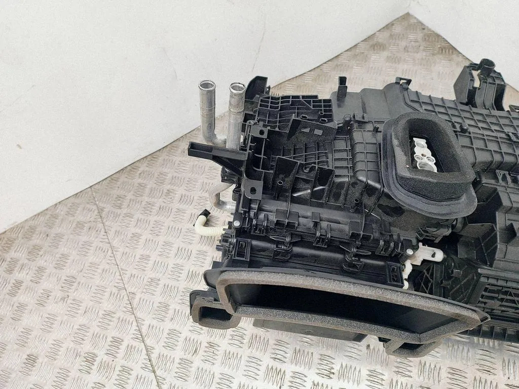 Verwarmingseenheid Toyota Yaris CZ4433509104 image 5