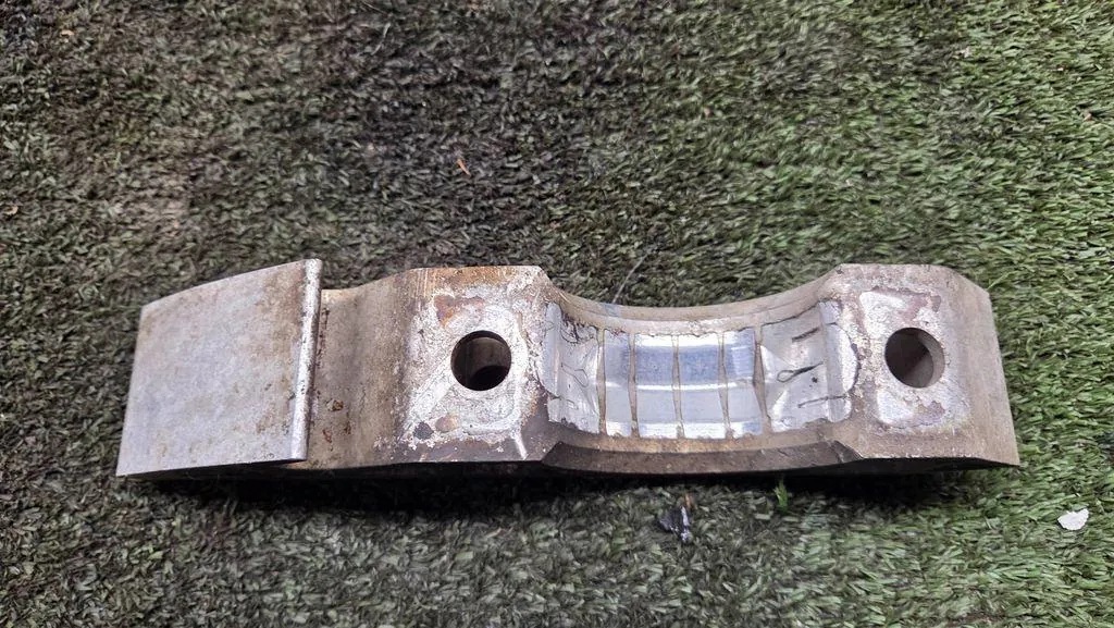 Front Left Stabilizer Mount AUDI Q7 4M 001023377 image 6