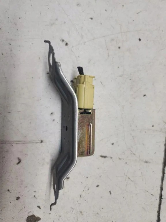 Toyota Prius II sensor 89834-47020 image 6