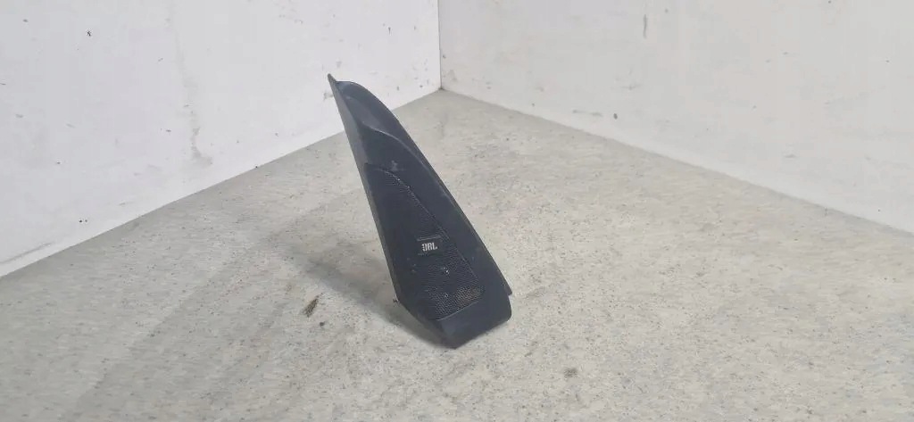 Subwoofer Toyota Prius (W2) 2008 image 2